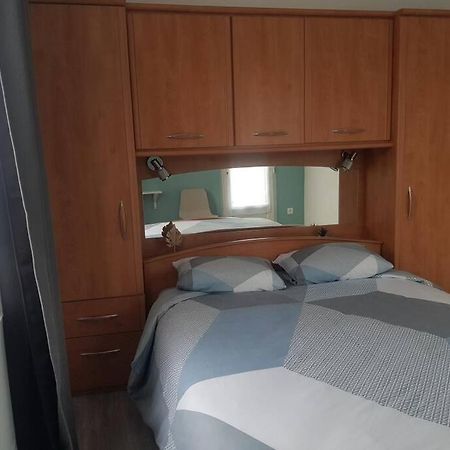 Maison Bateau リオン・シュル・メール エクステリア 写真
